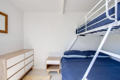 Photo of property in 60 Gillies Crescent, Waimarama, Havelock North, 4294