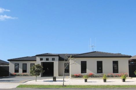 Photo of property in 37 Oriental Parade, Papamoa Beach, Papamoa, 3118