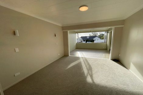 Photo of property in 6/3 Gilbert Street, New Plymouth, 4310