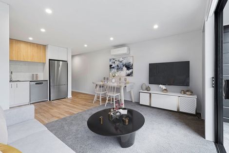 Photo of property in 8 Tuputupu Drive, Kumeu, 0810