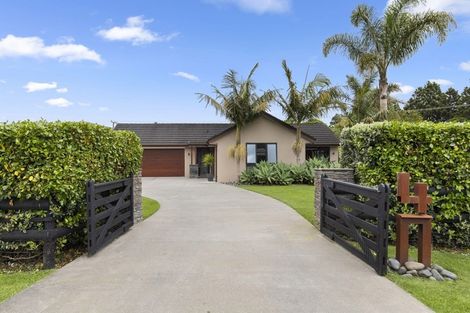 Photo of property in 4 Gleaming Place, Waiuku, 2123