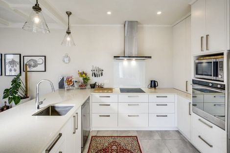 Photo of property in 14 Coronation Street, Ahuriri, Napier, 4110