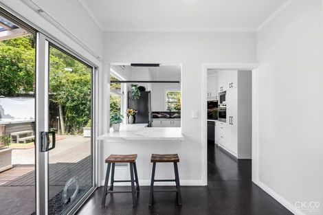 Photo of property in 465 Stokes Valley Road, Stokes Valley, Lower Hutt, 5019