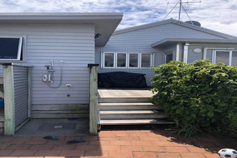 Photo of property in 21 Arden Place, Oakura, 4314