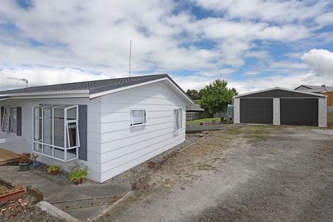 Photo of property in 87 Fraser Drive, Feilding, 4702