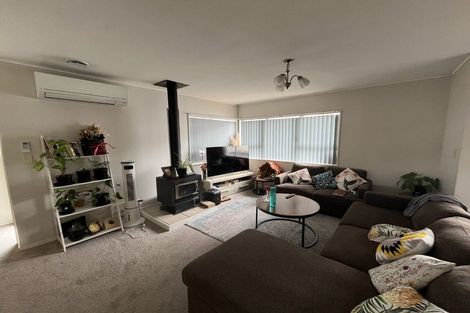 Photo of property in 2/41 Great South Road, Papakura, 2110