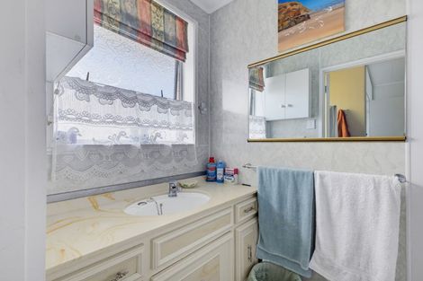 Photo of property in 84 Broadway, Stratford, 4332
