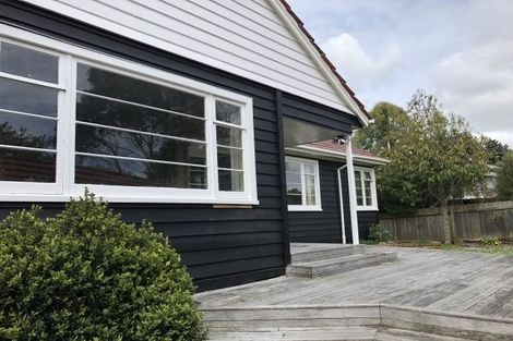 Photo of property in 16 Collingwood Street, Hokowhitu, Palmerston North, 4410