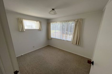 Photo of property in 27 Halberg Street, Glenfield, Auckland, 0629