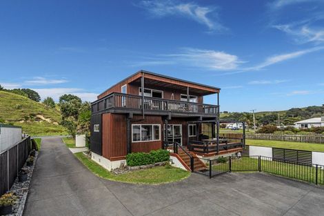 Photo of property in 271 Pohutukawa Avenue, Ohope, 3121