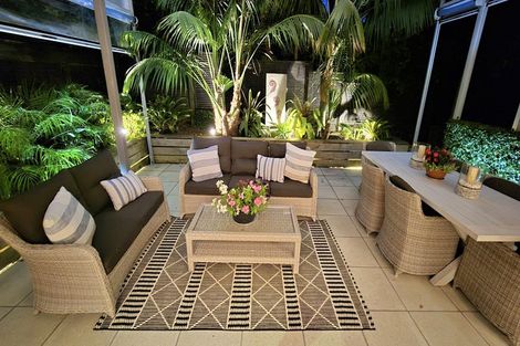 Photo of property in 87 Castor Bay Road, Castor Bay, Auckland, 0620