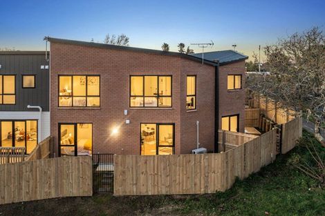 Photo of property in 1a Bellville Drive, Clendon Park, Auckland, 2103