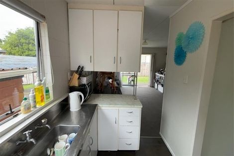 Photo of property in 31 Cumberland Street, Merrilands, New Plymouth, 4312