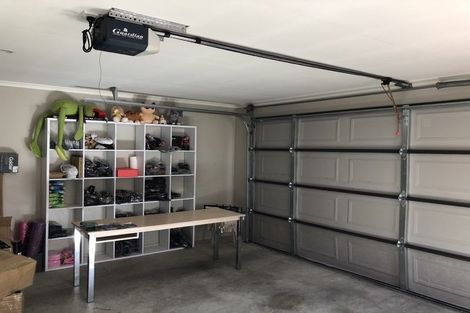 Photo of property in 111 Baverstock Road, Flat Bush, Auckland, 2016