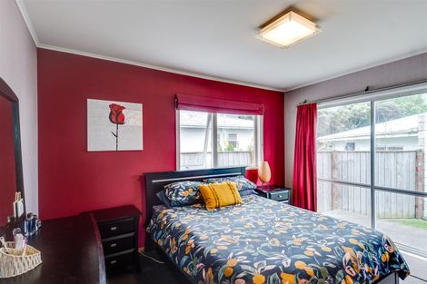 Photo of property in 30 James Foley Avenue, Pirimai, Napier, 4112