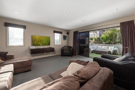Photo of property in 43 Oceanbeach Road, Mount Maunganui, 3116
