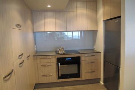 Photo of property in 1/43 Castor Bay Road, Castor Bay, Auckland, 0620