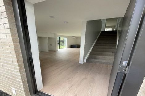Photo of property in 14 Tukari Lane, Mangere Bridge, Auckland, 2022