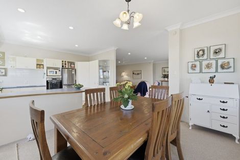 Photo of property in 15 Diamond Head, Hairini, Tauranga, 3112