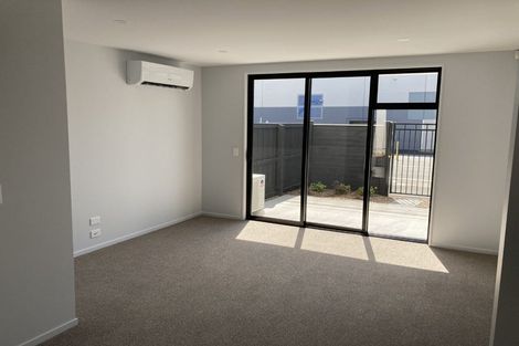 Photo of property in 5/10 New Brighton Road, Shirley, Christchurch, 8061