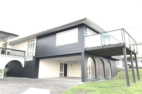 Photo of property in 1/50 Seaview Road, Castor Bay, Auckland, 0620