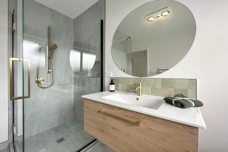 Photo of property in 15 Aspen Grove, Fernhill, Queenstown, 9300