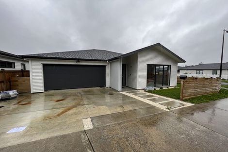 Photo of property in 11 Konoba Avenue, Kumeu, 0810