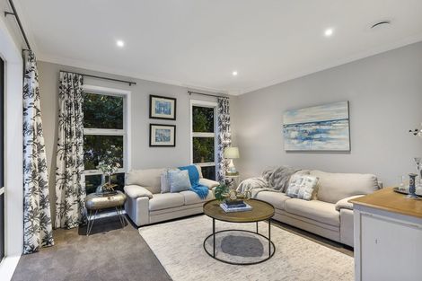 Photo of property in 8 Verley Rise, East Tamaki Heights, Auckland, 2016