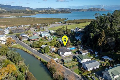 Photo of property in 135 Hauraki Road, Coromandel, 3506
