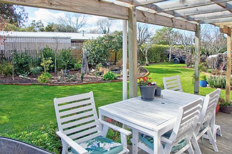 Photo of property in 19 Nash Place, Masterton, 5810