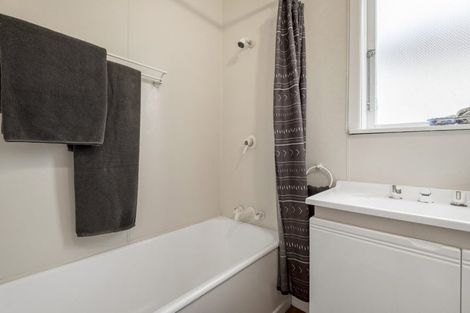 Photo of property in 10 Japonica Drive, Beach Haven, Auckland, 0626