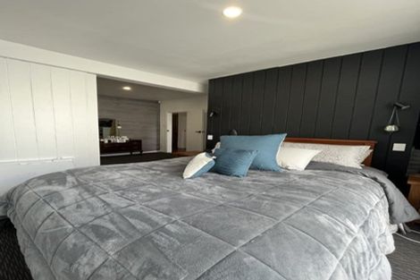 Photo of property in 5 Mana Esplanade, Paremata, Porirua, 5026