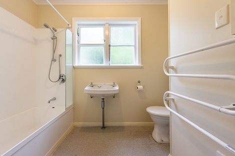 Photo of property in 17 Highbury Road, Highbury, Wellington, 6012