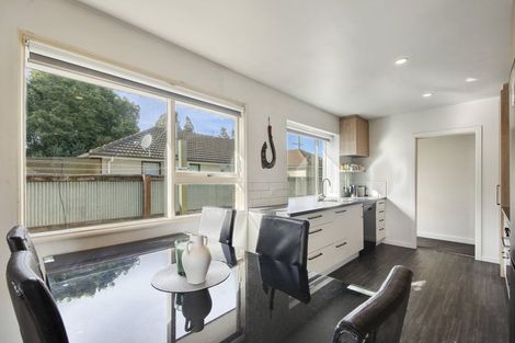 Photo of property in 24 Woodend Road, Woodend, 7610