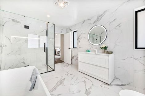 Photo of property in 13 Downpatrick Drive, Flat Bush, Auckland, 2019