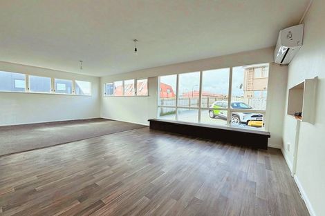 Photo of property in 5-7 Hazard Grove, Cannons Creek, Porirua, 5024