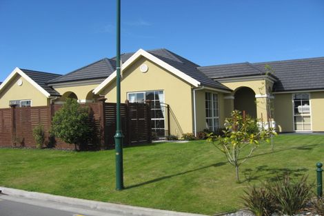 Photo of property in 2 Applefield Court, Northwood, Christchurch, 8051