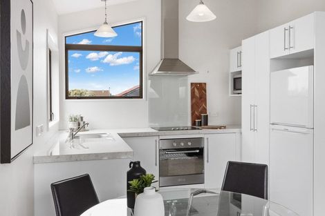 Photo of property in 138c Charles Street, Westshore, Napier, 4110