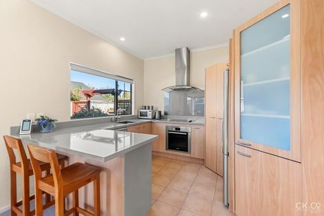 Photo of property in 11 Ormrod Grove, Riverstone Terraces, Upper Hutt, 5018