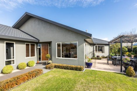 Photo of property in 12 Washington Place, Havelock North, 4130