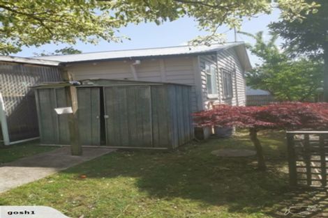 Photo of property in 8b Waimana Road, Conifer Grove, Takanini, 2112