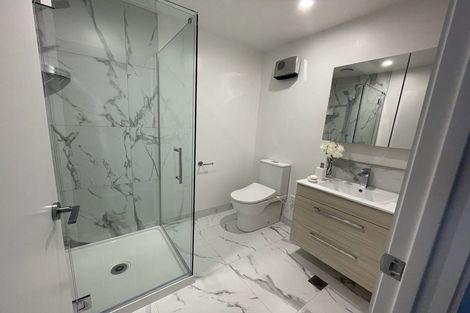 Photo of property in 9/22 Yeovil Road, Te Atatu Peninsula, Auckland, 0610