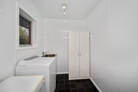 Photo of property in 12 Saxton Road, Upper Vogeltown, New Plymouth, 4310