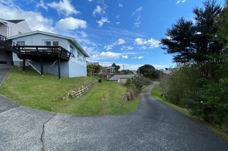 Photo of property in 21 Bayview Road, Paremata, Porirua, 5024