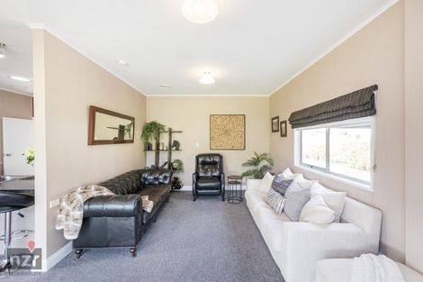 Photo of property in 18 Queen Street, Feilding, 4702