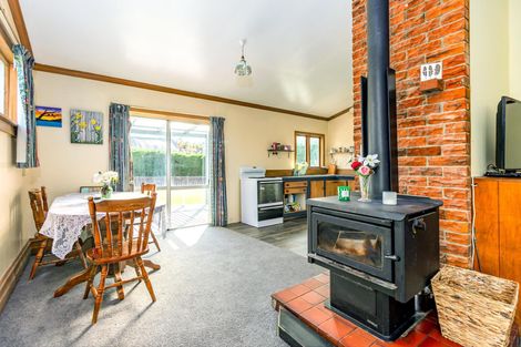 Photo of property in 70 Parsonage Road, Waimate, 7978