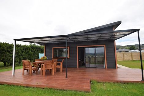 Photo of property in 5 Mallard Drive, Waihola, Outram, 9073