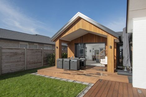 Photo of property in 18 Augusta Rise, Omokoroa, 3114