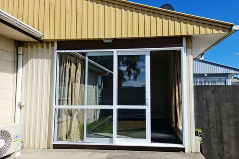 Photo of property in 2/72 Springs Road, Hornby, Christchurch, 8042