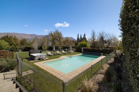 Photo of property in 49 Ridgecrest, Wanaka, 9305